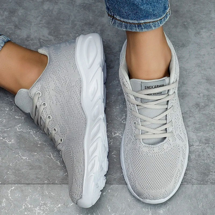 Maxim Sneakers