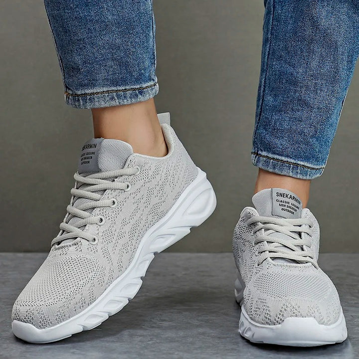 Maxim Sneakers