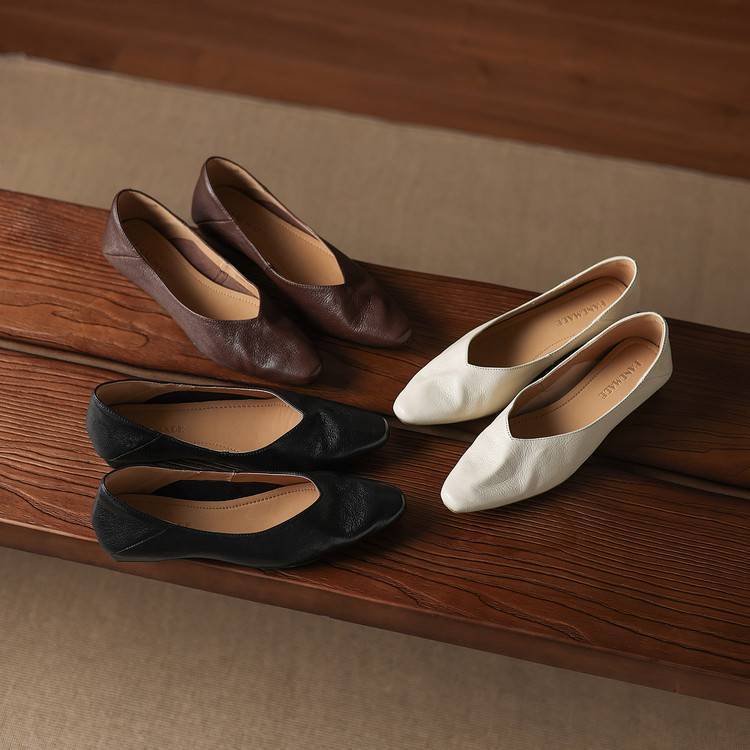 Darsi Genuine Leather Flats