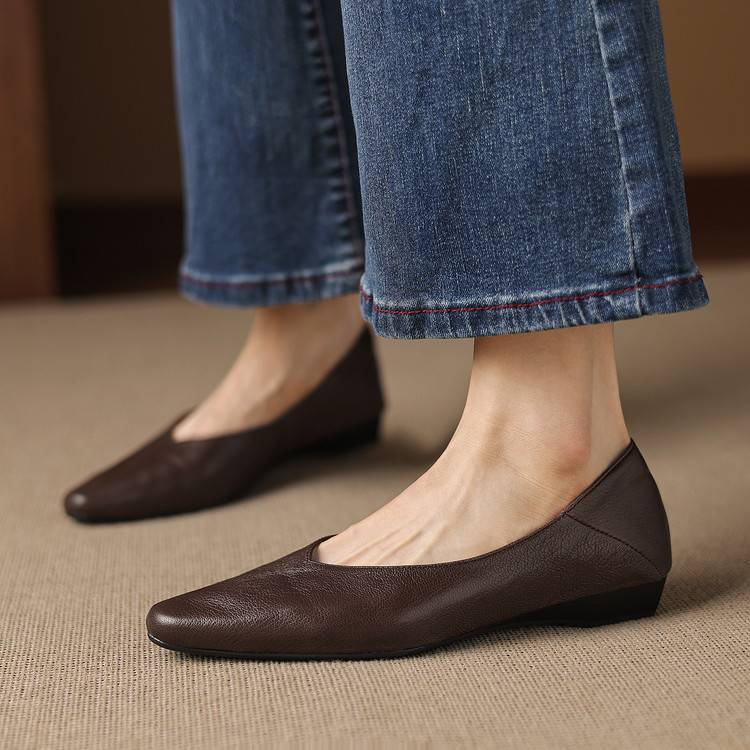 Darsi Genuine Leather Flats