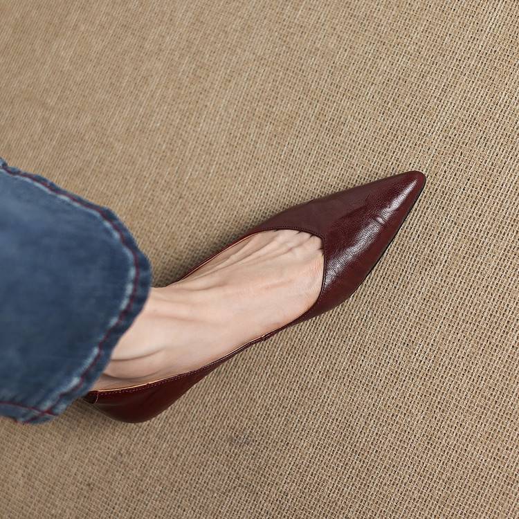 Emry Genuine Leather Pumps