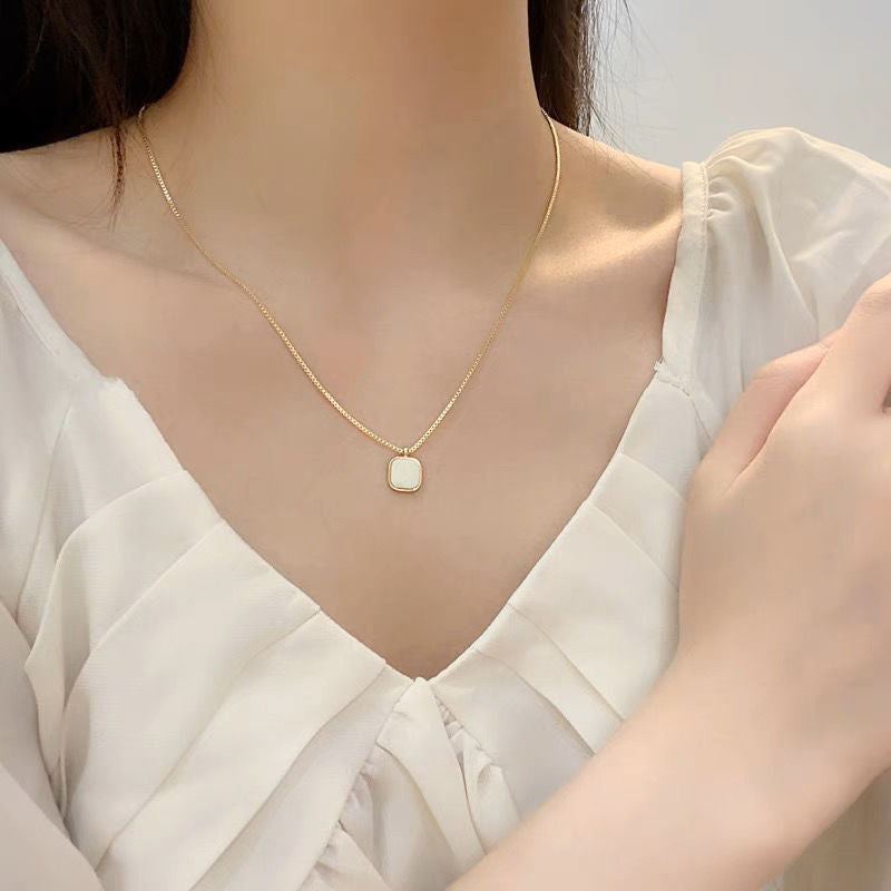 Solea Necklace