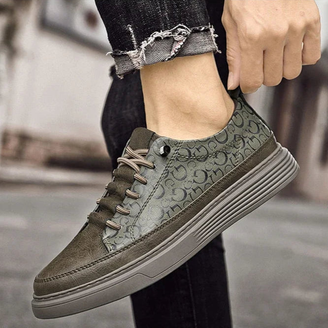 Garnel Sneakers