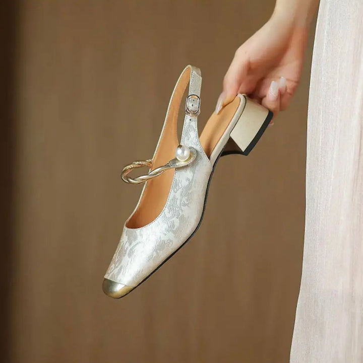 Raila Slingbacks