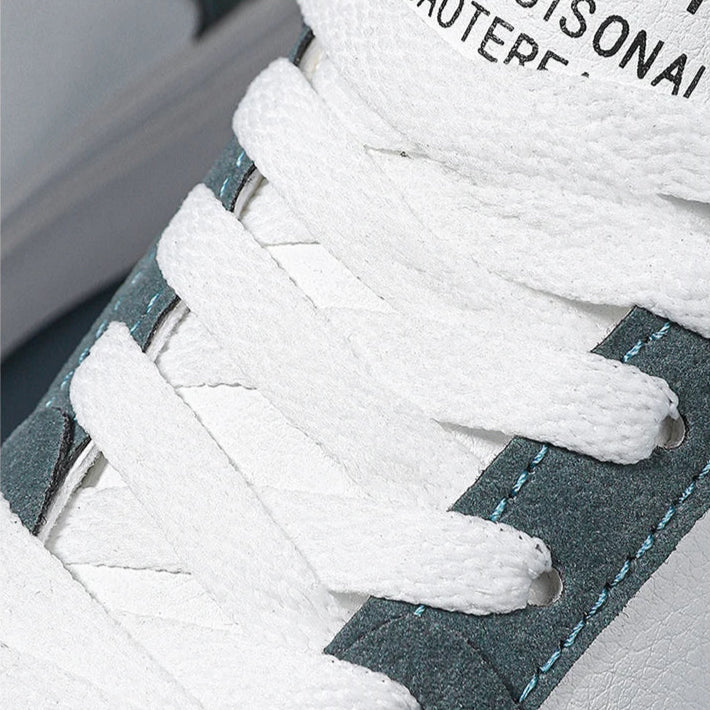 YCO Sneakers