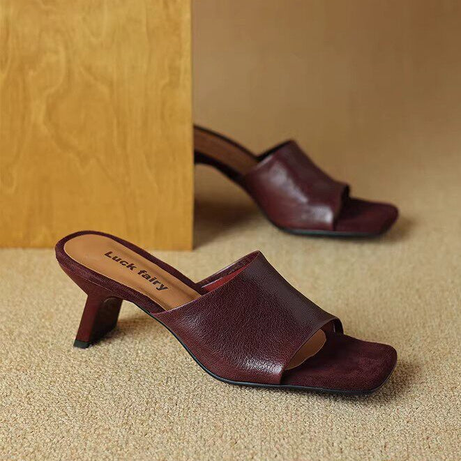 Selyn Leather Sandals