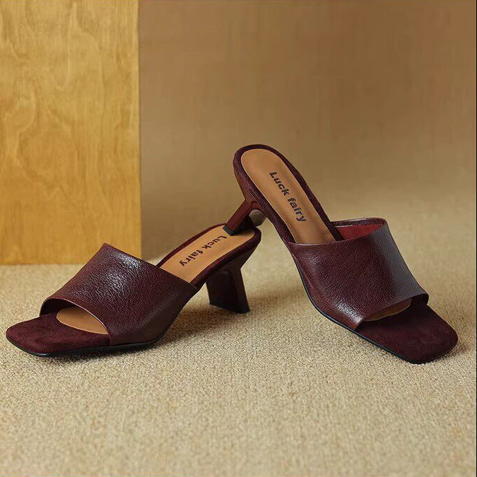 Selyn Leather Sandals