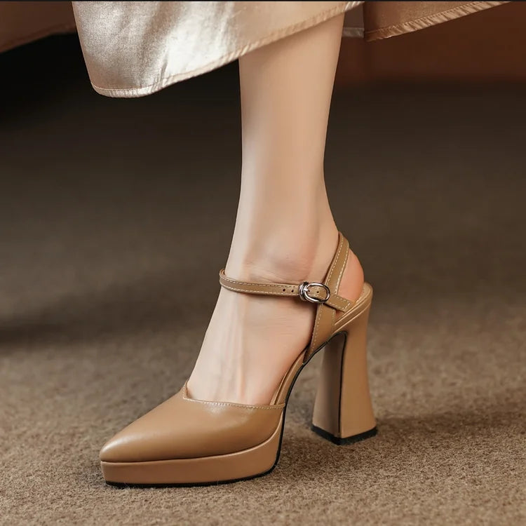 Pravia Heels