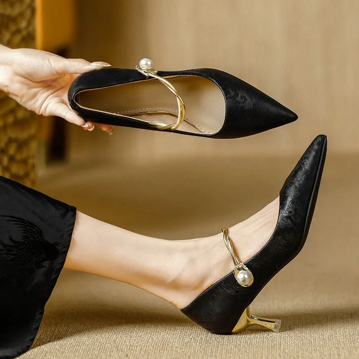 Monroe Kitten Heels