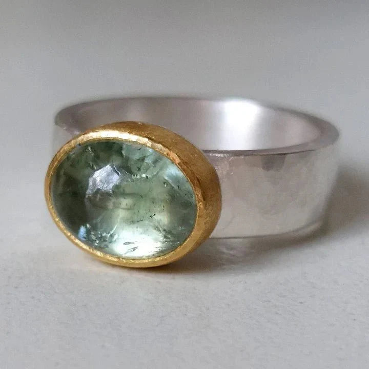 Astoria Vintage Rounded Stone Ring