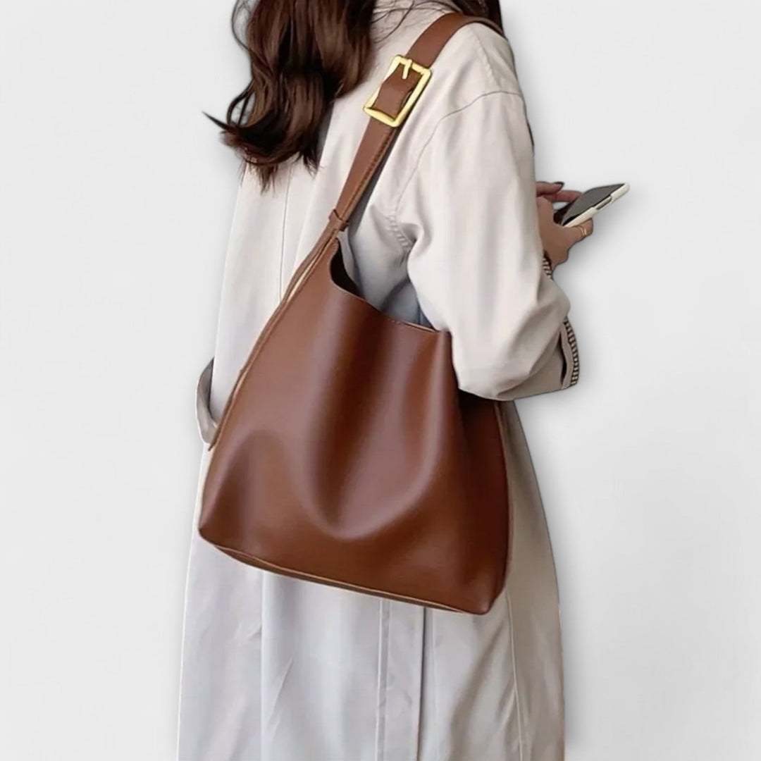 Harlow Classic Shoulder Bag