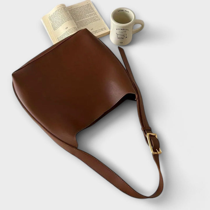 Harlow Classic Shoulder Bag