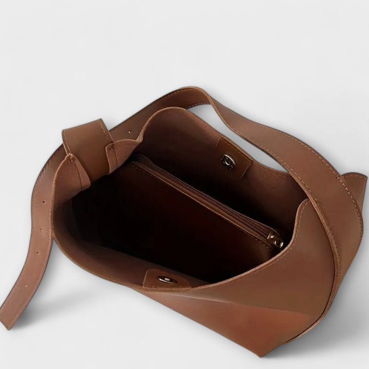 Harlow Classic Shoulder Bag