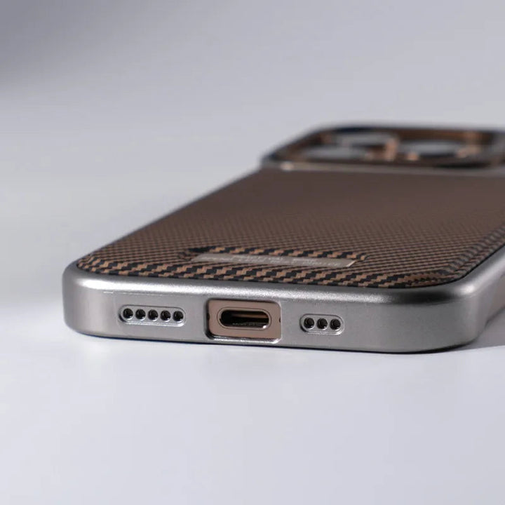 Vanguard MagSafe Armor Phone Case With Kickstand